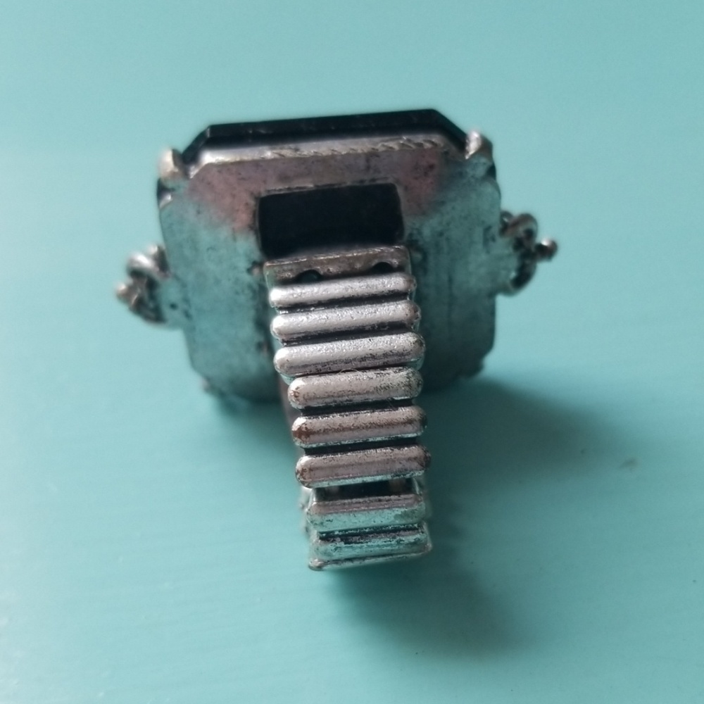 Stretch statement ring - Picture 2 of 4